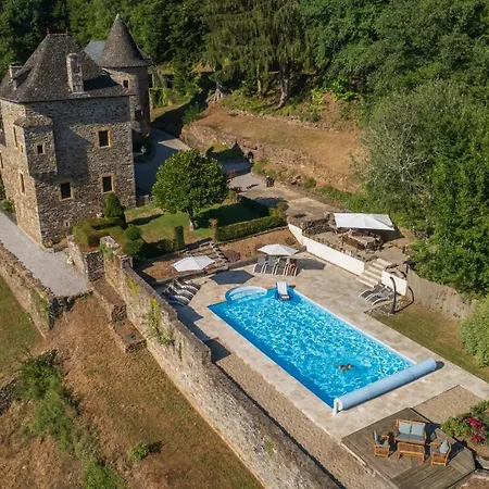 The Unique Round Tower Gite At Chateau De Chauvac Bassignac-le-Bas Exterior photo