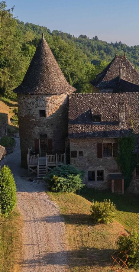 The Unique Round Tower At Chateau De Chauvac
